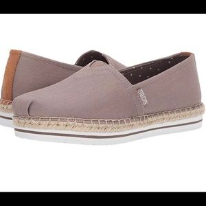 Skechers BOBS Breeze Womens Slip On Flats